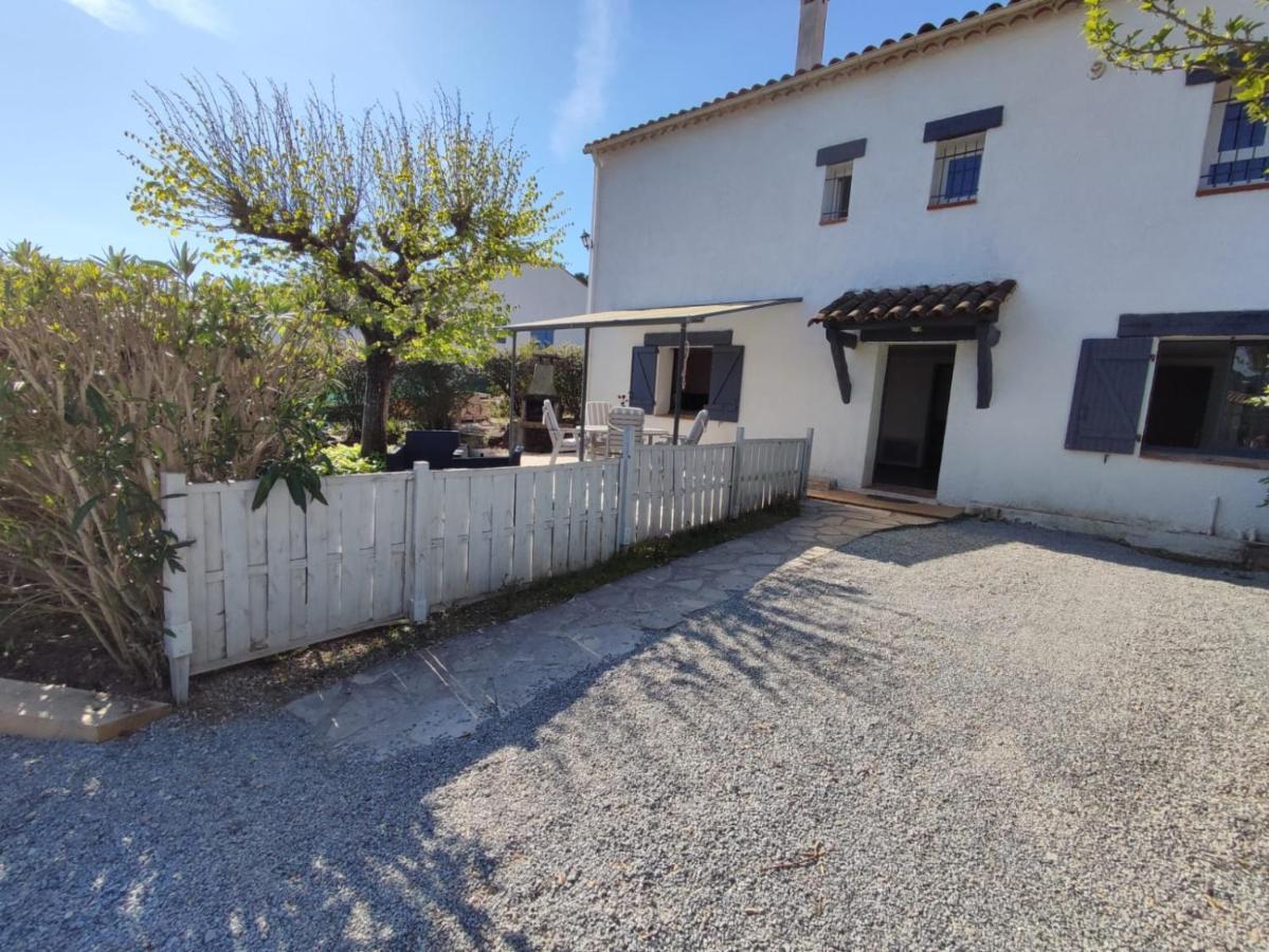 Le Mas Du Bijou Bleu Puget-sur-Argens Exterior foto