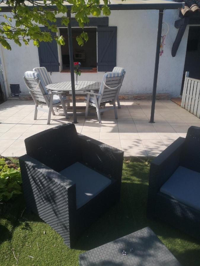 Le Mas Du Bijou Bleu Puget-sur-Argens Exterior foto